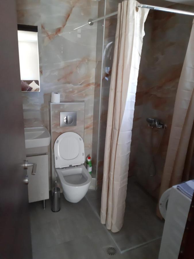 Kosmos Service Apartment City Center 1 With Additional Cost Parking Tesalónica Exterior foto